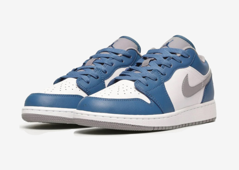 Jordan 1 Low True Blue 1