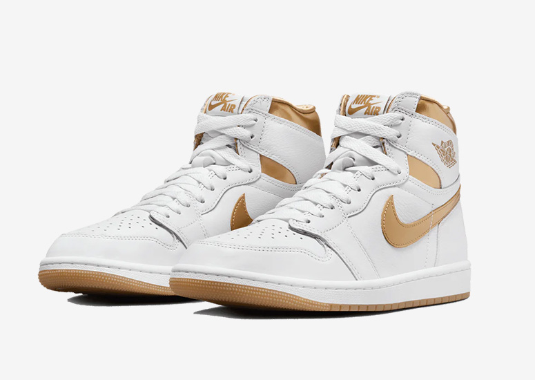 Jordan 1 Retro High OG Metallic Gold 1