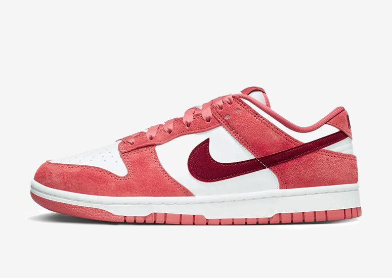 Nike Dunk Low Valentine’s Day 2024 2
