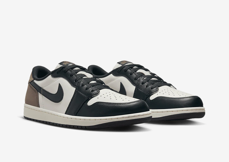 Jordan 1 Retro Low OG Mocha 1